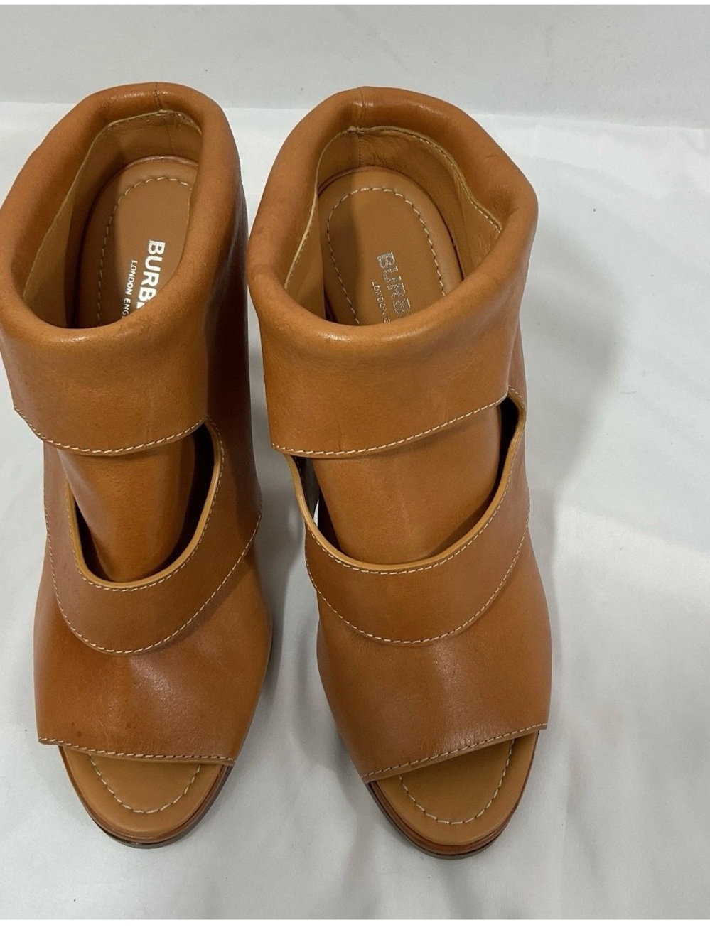 Brand New Burberry Cognac Leather Cutout Ankle Booties